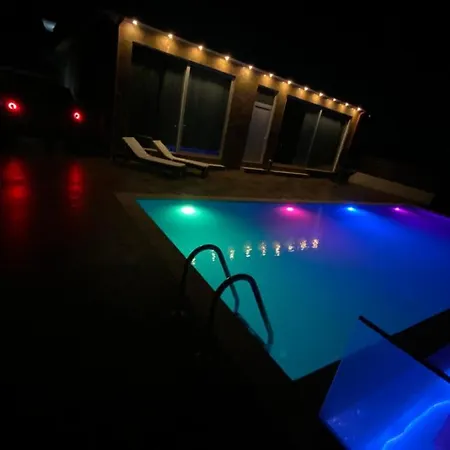 Lr Swimming Pool Gjiri Lalzit Rubjeke